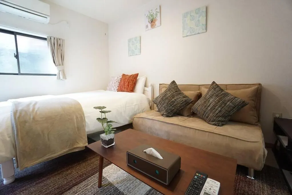 Apartment House Kamon Heights 206 Osaka Japonya